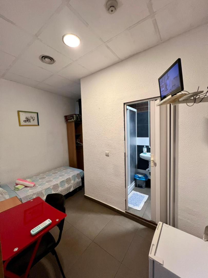 Hostal Milan Alicante Ngoại thất bức ảnh